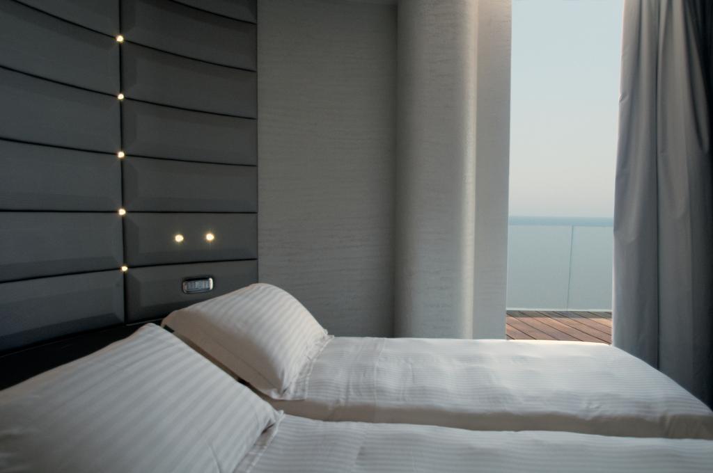 Hotel Waldorf- Premier Resort Milano Marittima Bagian luar foto