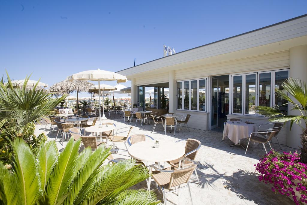 Hotel Waldorf- Premier Resort Milano Marittima Bagian luar foto
