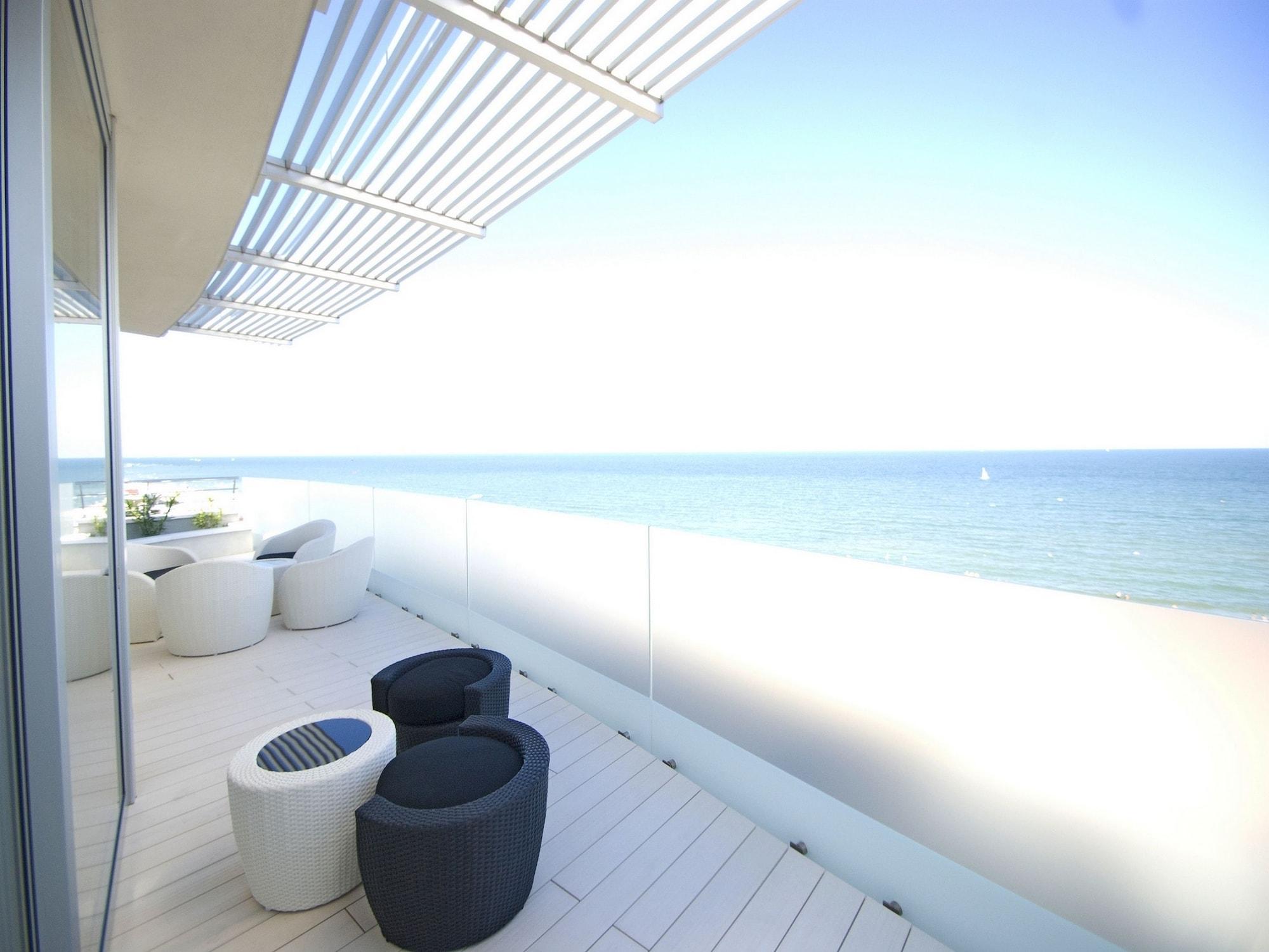 Hotel Waldorf- Premier Resort Milano Marittima Bagian luar foto