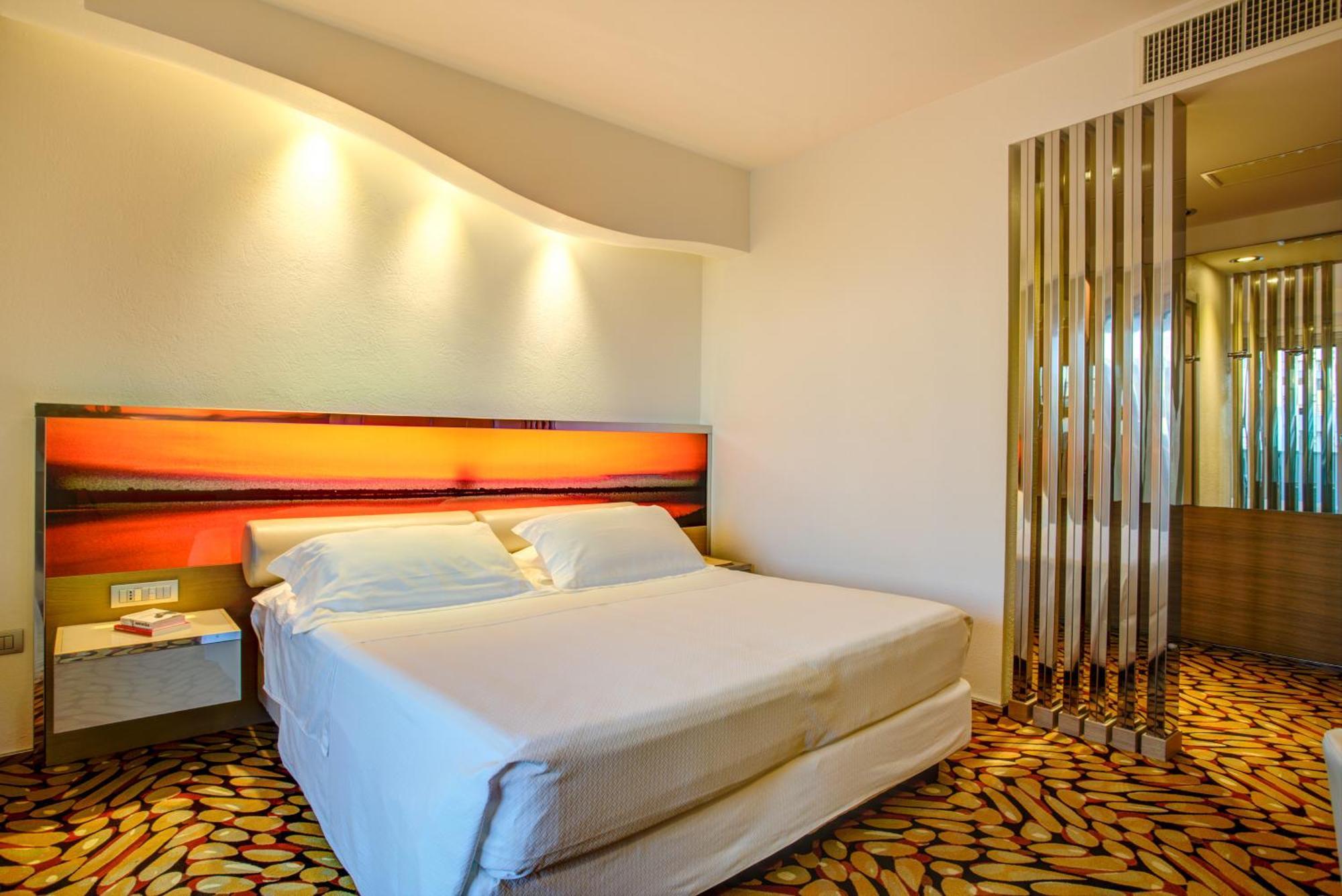 Hotel Waldorf- Premier Resort Milano Marittima Ruang foto