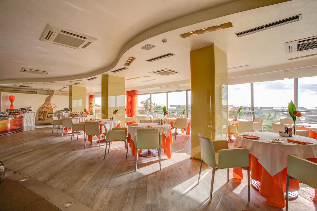 Hotel Waldorf- Premier Resort Milano Marittima Bagian luar foto