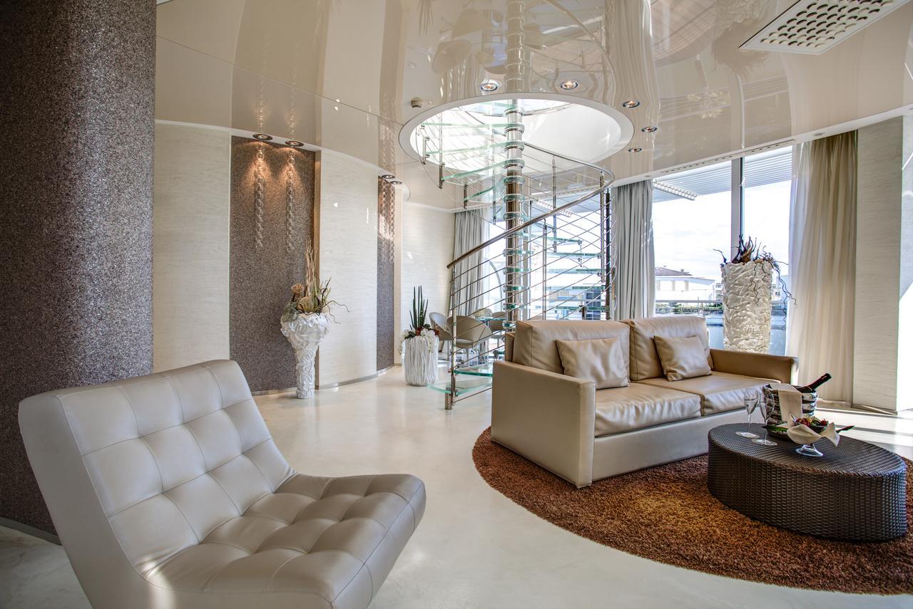 Hotel Waldorf- Premier Resort Milano Marittima Bagian luar foto
