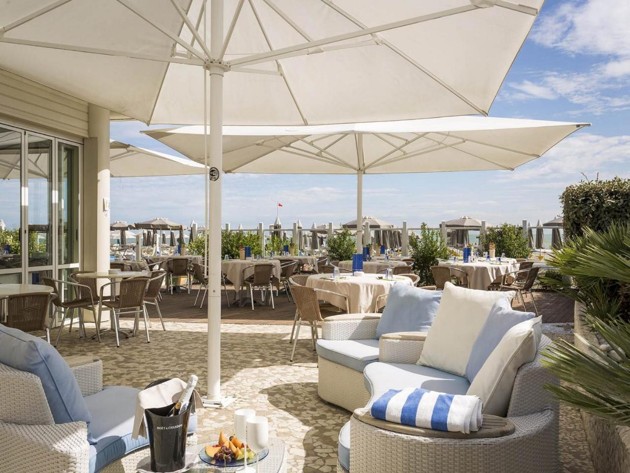 Hotel Waldorf- Premier Resort Milano Marittima Bagian luar foto